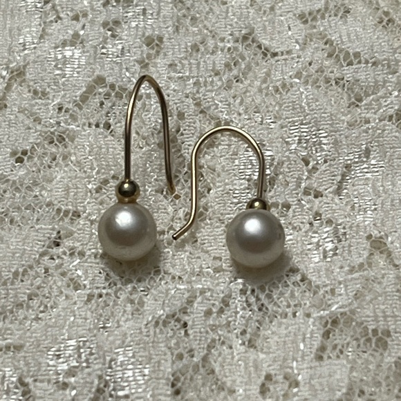 Napier Jewelry - Napier/vintage gold and pearl earrings *